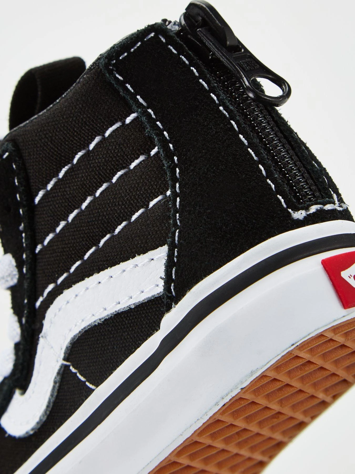 Vans Sk8-Hi Toddler Unisex Hi Top Trainers-Black/White 6 Vans Sk8-Hi Toddler Unisex Hi Top Trainers-Black/White - Image 6
