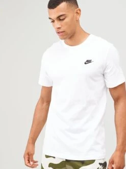 Nike Sportswear Club T-Shirt - White/Black