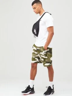 Nike Sportswear Club T-Shirt - White/Black -Sport Sphere P44HV SQ3 0000000269 WHITE BLACK MDo