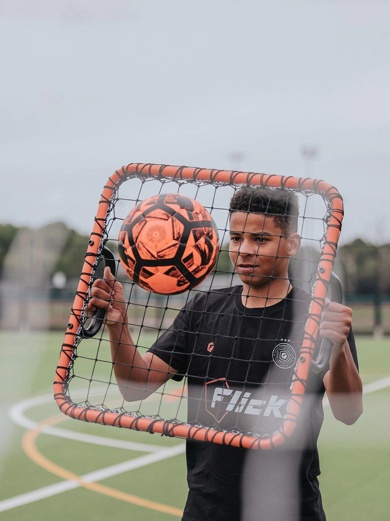 Football Flick Football & Multi Sports Hand Held Rebounder 4 Football Flick Football & Multi Sports Hand Held Rebounder - Image 4