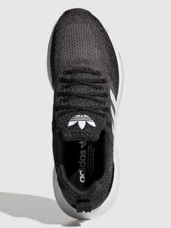 Adidas Sportswear Swift Run 22 Trainers - Black/White -Sport Sphere TKTFD SQ4 0000000019 BLACK WHITE SLt