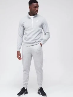 Nike NSW Club Fleece 1/2 Zip Sweat - Grey/White -Sport Sphere UHFHG SQ3 0000000444 GREY WHITE MDo