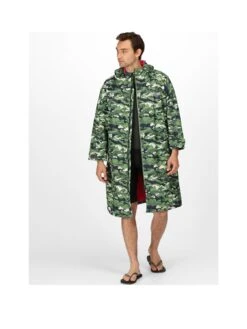 Regatta Adult Waterproof Changing Robe - Camo