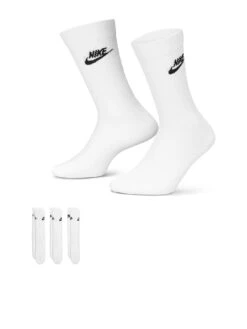 Nike 3 Pack Of Sportswear Everyday Essential Socks - White/Black