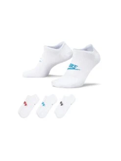 Nike Sportswear Everyday Essential Socks