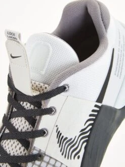 Nike Metcon 8 - Grey/Black  -Sport Sphere V9212 SQ6 0000000222 GREY BLACK SLd