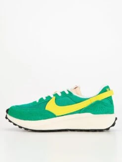 Nike Waffle Debut Trainers - Green