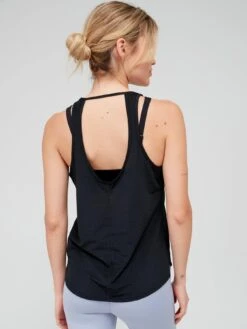 Nike One Breathe Tank Top - Black/White -Sport Sphere VFZCM SQ2 0000000019 BLACK WHITE MDb