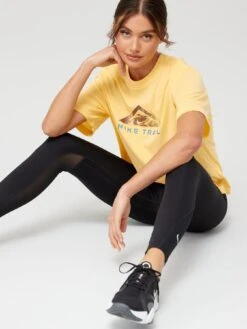 Nike Dri-FIT Trail Short Sleeve Tee - Yellow -Sport Sphere VHGG3 SQ5 0000000076 YELLOW MDd1