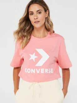 Converse Go-To Star Chevron Logo Standard Fit T-Shirt - Pink -Sport Sphere VHUFR SQ4 0000000063 PINK MDd
