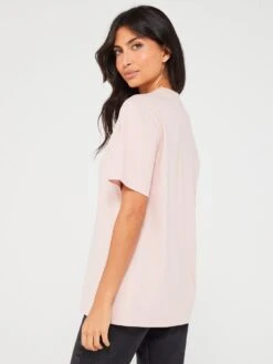 Converse Classic Fit Left Chest Star Chev Emb Ss Tee - Pink -Sport Sphere VJUEI SQ4 0000000063 PINK MDd