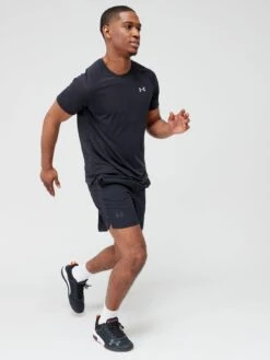 UNDER ARMOUR Running Streaker T-shirt - Black  -Sport Sphere VLGNJ SQ3 0000000004 BLACK MDo