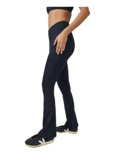 FREE PEOPLE Movement Resilience Slim Leg Flare - Black -Sport Sphere VLNX8 SQ4 0000000004 BLACK MDd