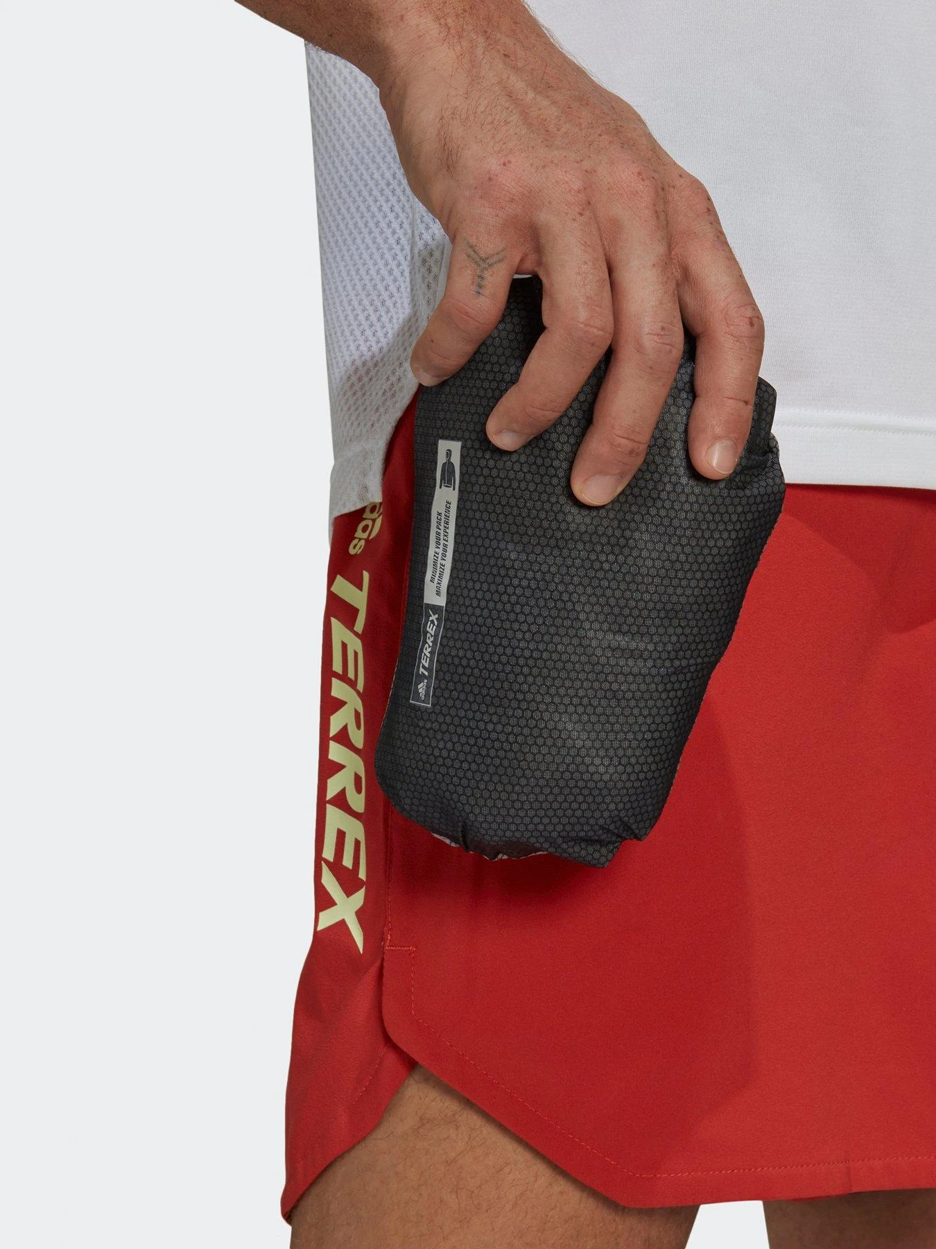 Adidas Terrex Men's Agravic Trail Rain Jacket - Black 4 Adidas Terrex Men's Agravic Trail Rain Jacket - Black - Image 4