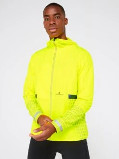 Ronhill Men's Ronhill Tech Afterhours Jacket   - Yellow